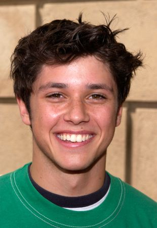 Raviv Ullman | Biography, Movie Highlights and Photos | AllMovie